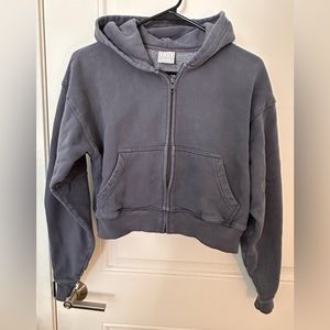 Aritzia TNA Cozy fleece boyfriend cropped zip up hoodie